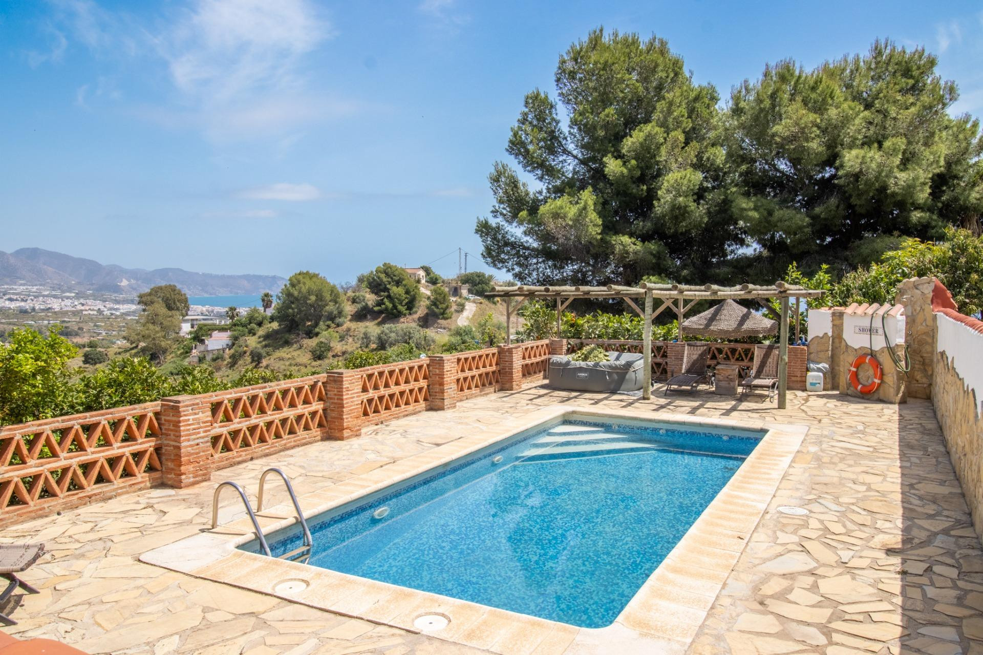 Fantástica Villa con Vistas Panorámicas en Punta Lara