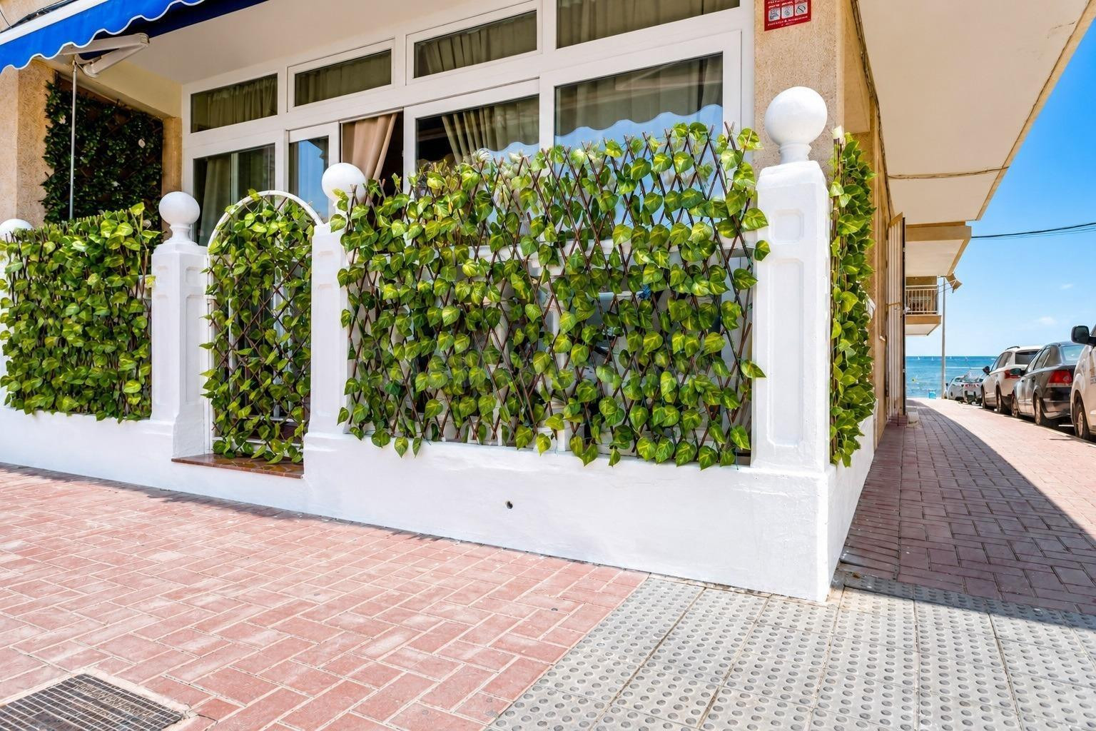 Amplio apartamento a solo 30 metros de la Playa de Los Náufragos