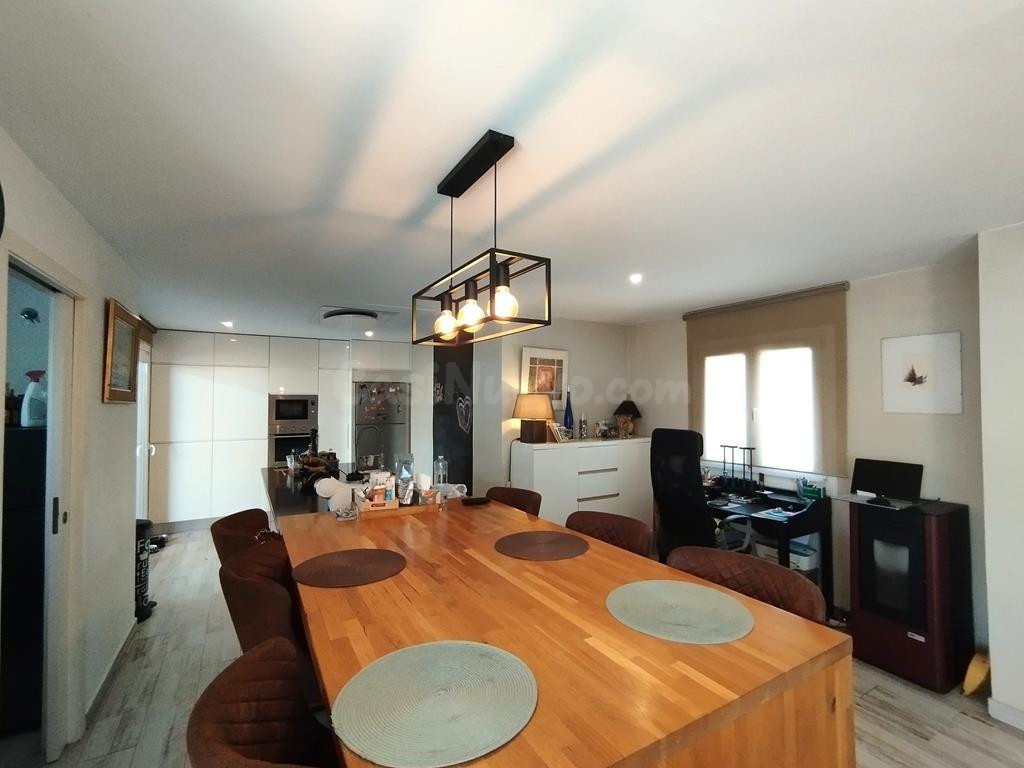 Chalet completamente renovado con piscina privada y jardín e - foto 4
