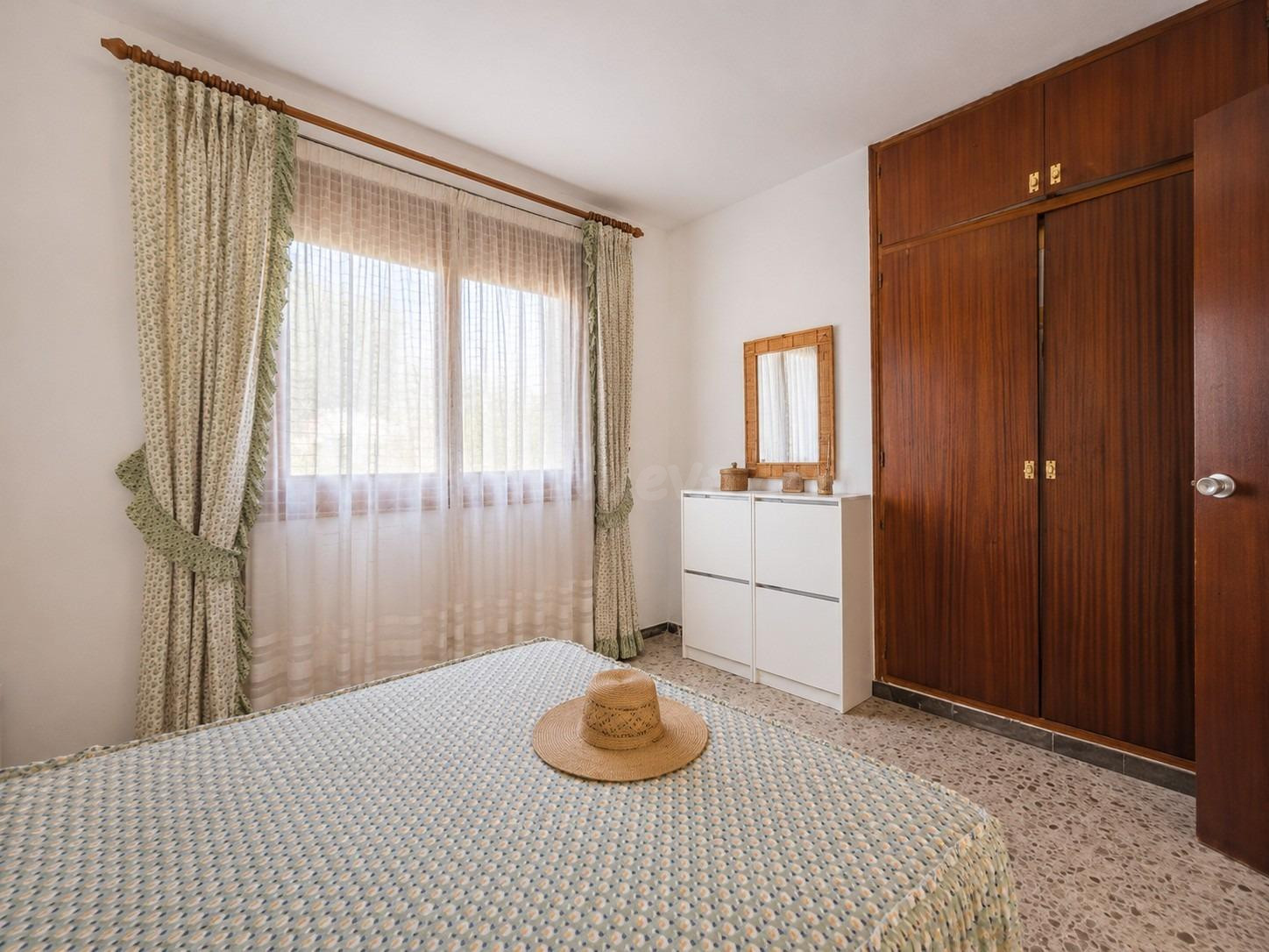 Casa con jardín, posibilidad de piscina y espectaculares vis - foto 3