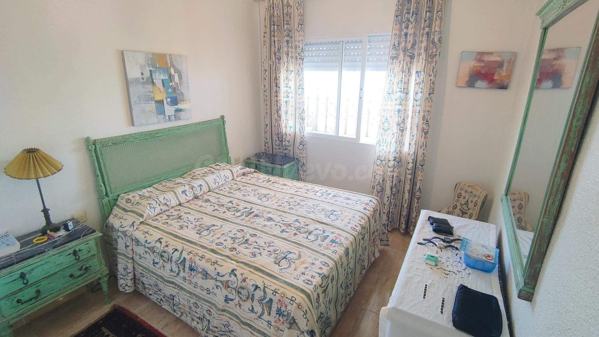 APARTAMENTO EN PRIMERA LÍNEA DE MAR CON 3 DORMITORIOS Y ESPE - foto 4