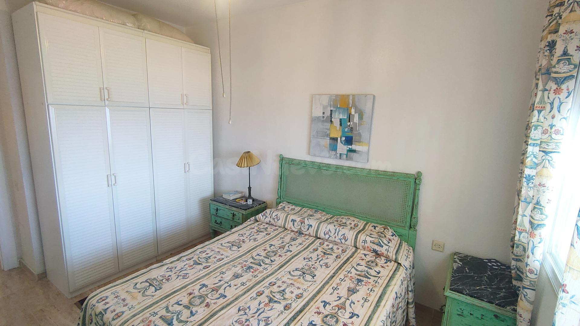 APARTAMENTO EN PRIMERA LÍNEA DE MAR CON 3 DORMITORIOS Y ESPE - foto 5
