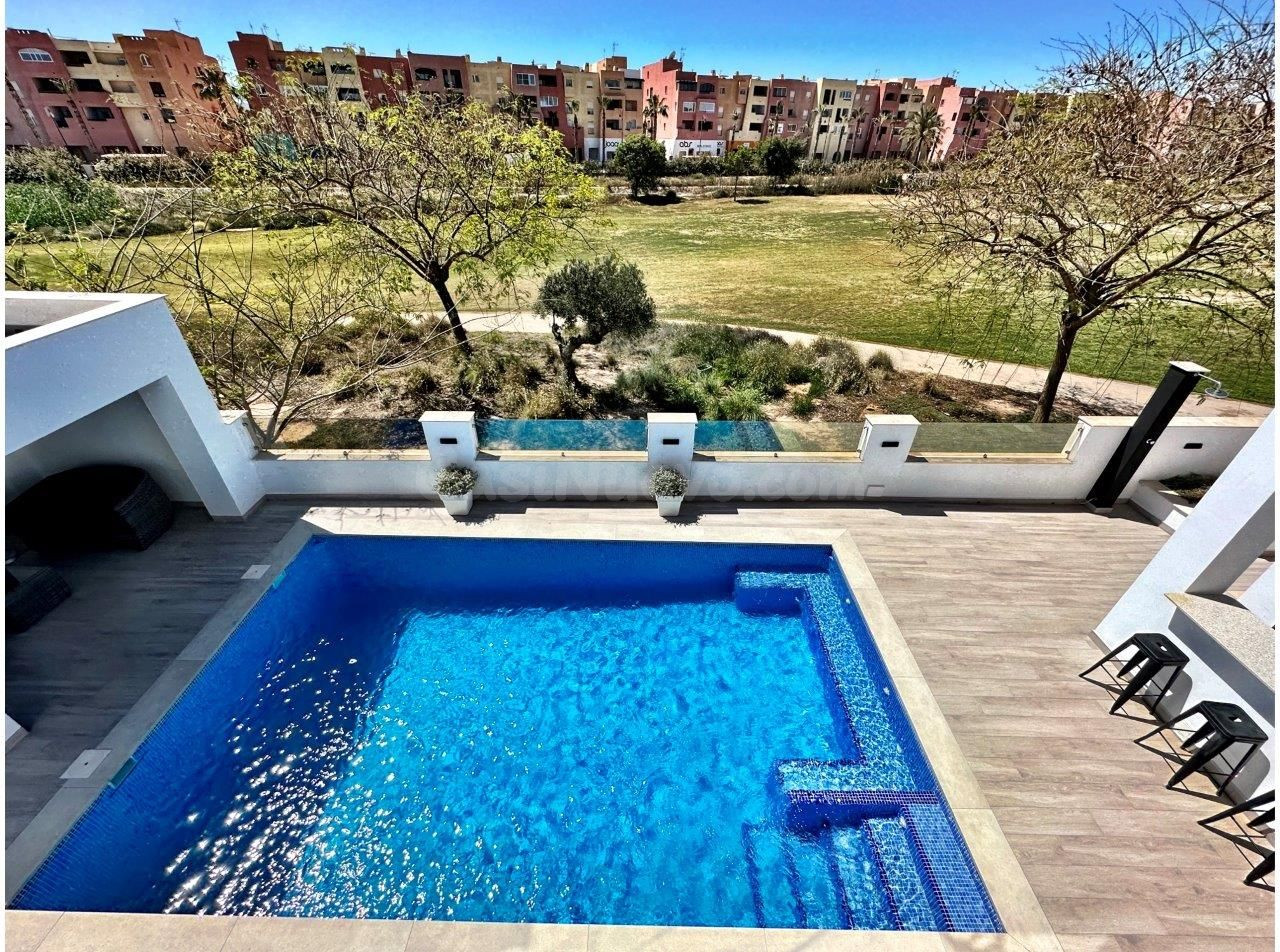 Villa 5 habitaciones en venta - Mar Menor Golf Resort - foto 4