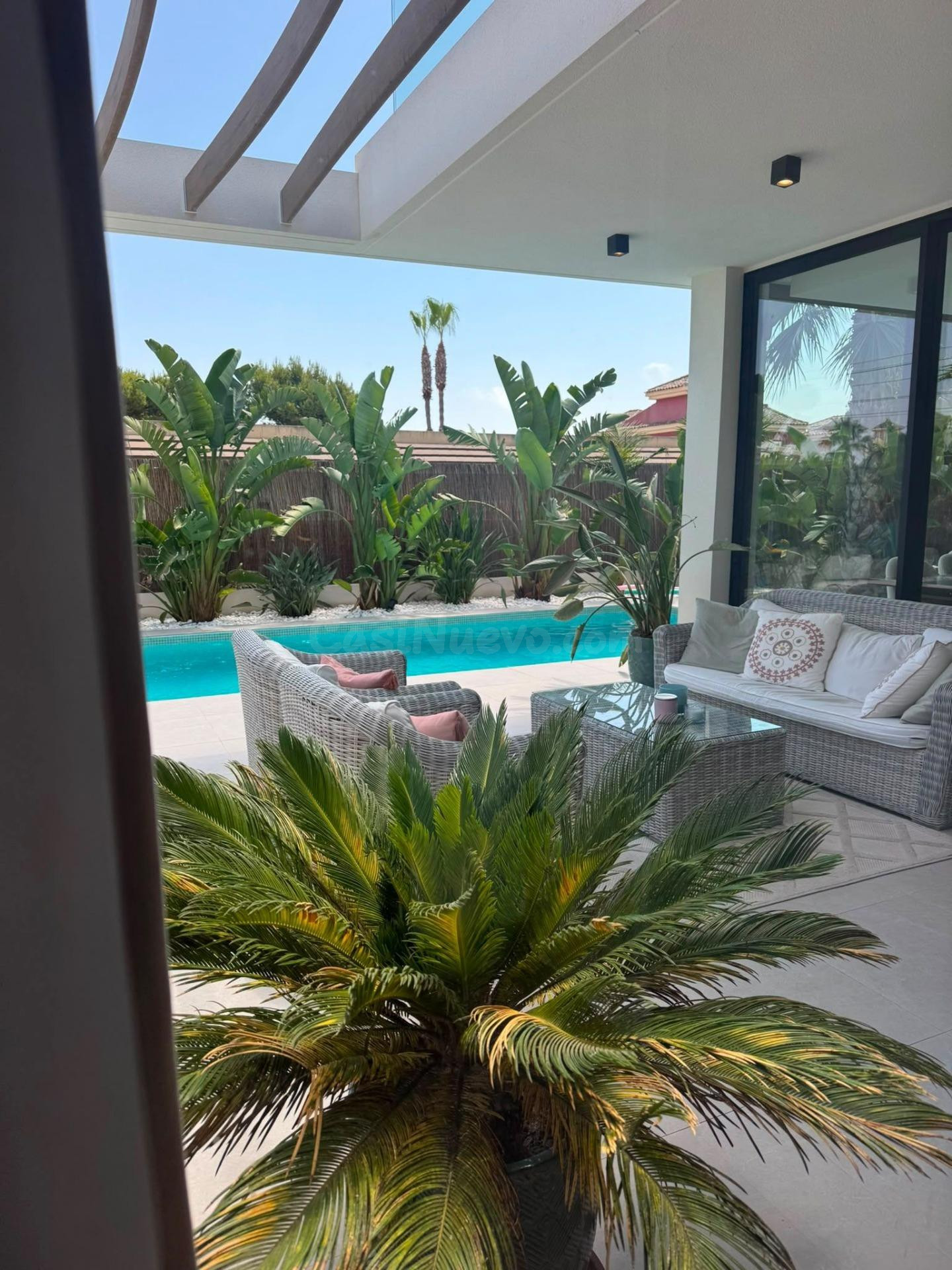 VILLA INDEPENDIENTE CON PISCINA PRIVADA EN LOMAS DE CABO ROI - foto 5