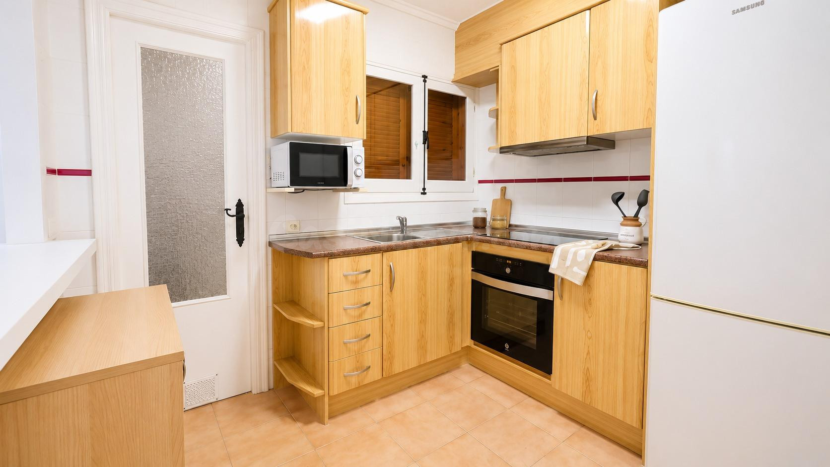 Apartamento de 2 dormitorios con garaje incluido en zona Ave - foto 4