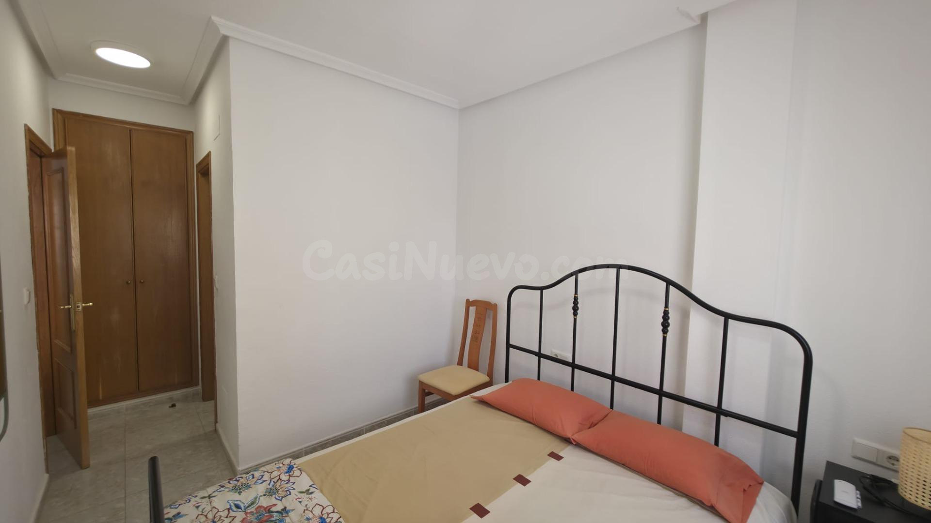 Apartamento en Torrevieja playa de Los Locos en Perfecto Est - foto 4