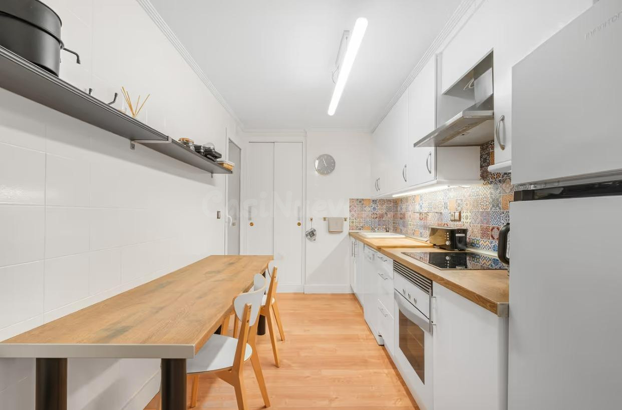 Apartamento de 3 dormitorios 2 baños, garaje, se alquila por - foto 4