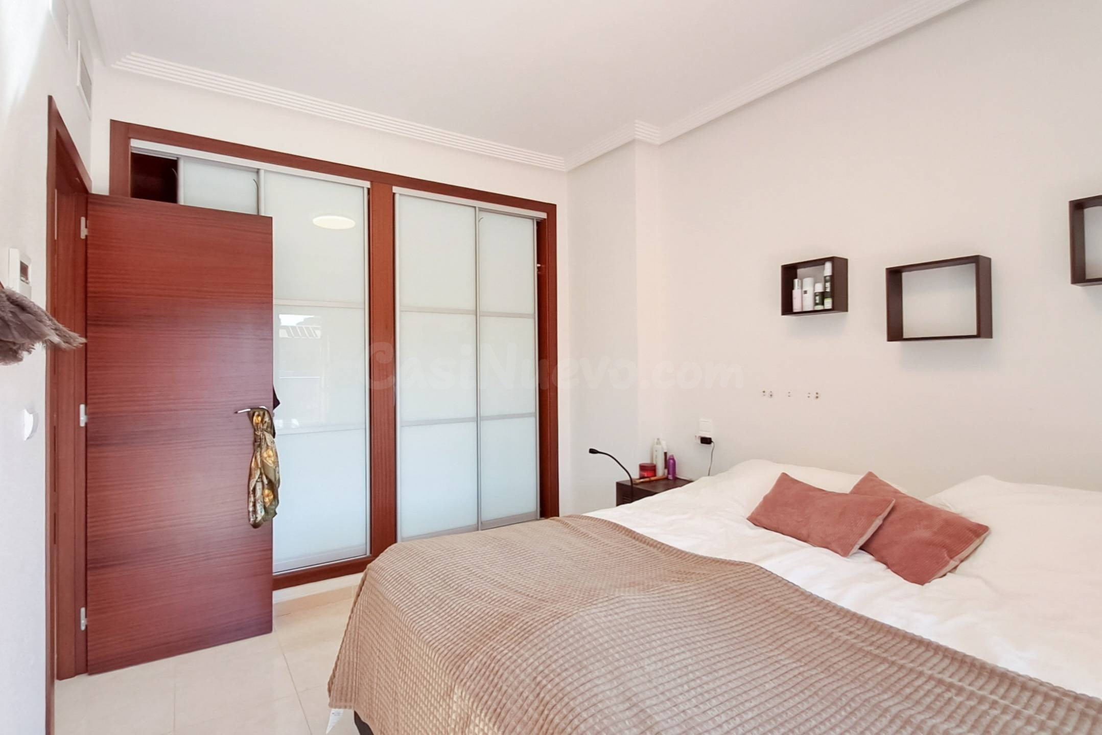 Apartamento de 2 dormitorios con solárium privado en Royal P - foto 3
