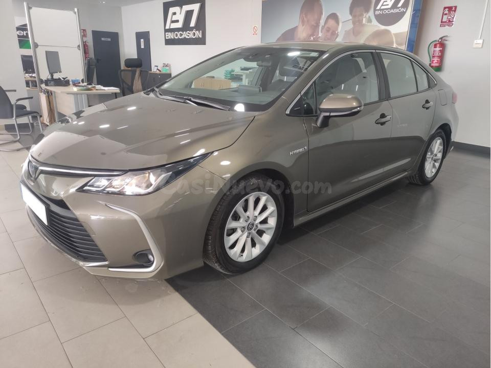 Toyota Corolla Sedán