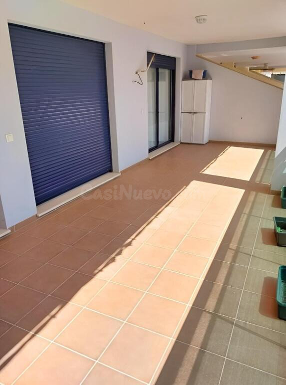 En venta, apartamento de 2 habitaciones con amplia terraza en playa de Moncofa.