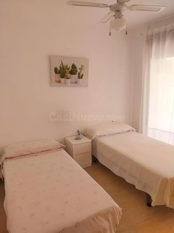 En venta, apartamento de 2 habitaciones con amplia terraza e - foto 4
