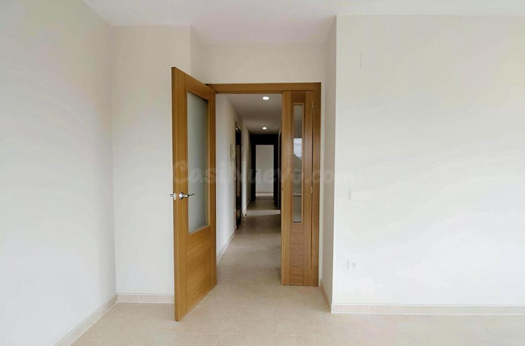En venta vivienda a estrenar en Núles, 2 dormitorios, 2 baño - foto 2