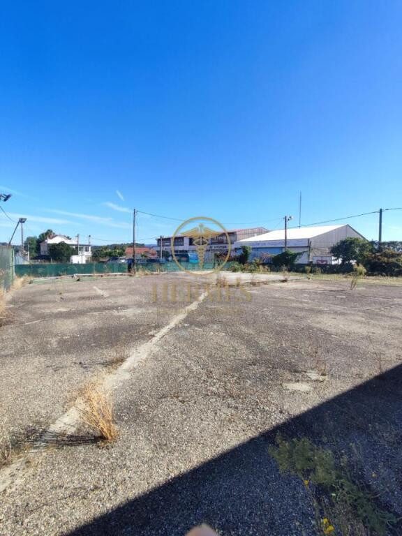Parcela en venta Tui centro