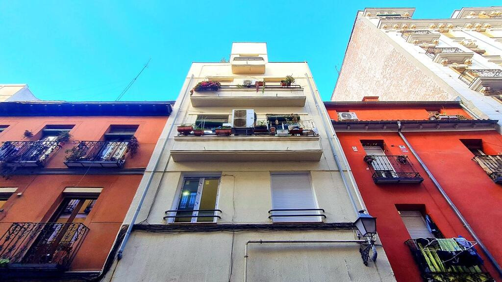 PISO DE CUATRO DORMITORIOS EN MADRID CENTRO
