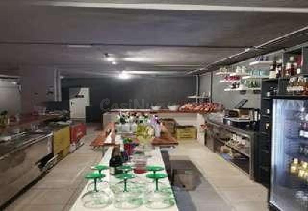 TRASPASO DE RESTAURANTE EN PRIMERA LINEA LOS CRISTIANOS - foto 5