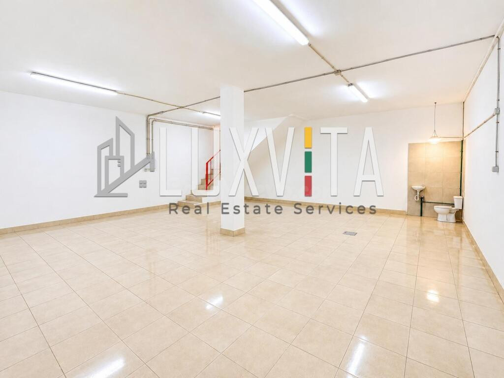 Local comercial diáfano de 98 m2 en Polígono Las Andoriñas – - foto 4