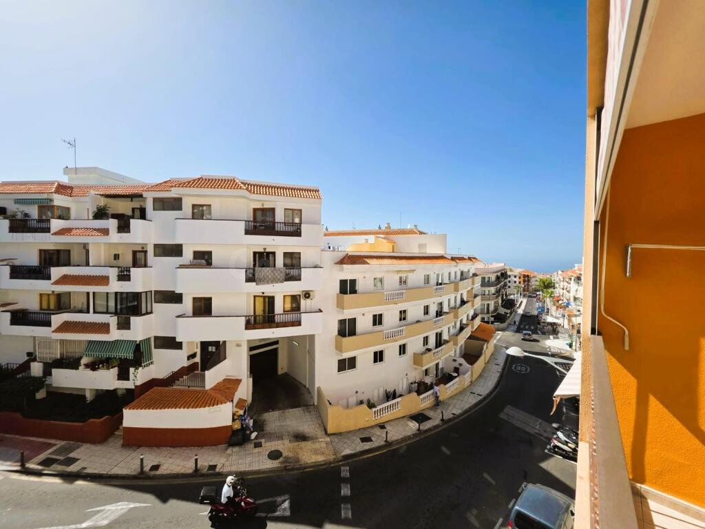 Propiedad con Encanto en Adeje Pueblo – 3 habitaciones en Zo