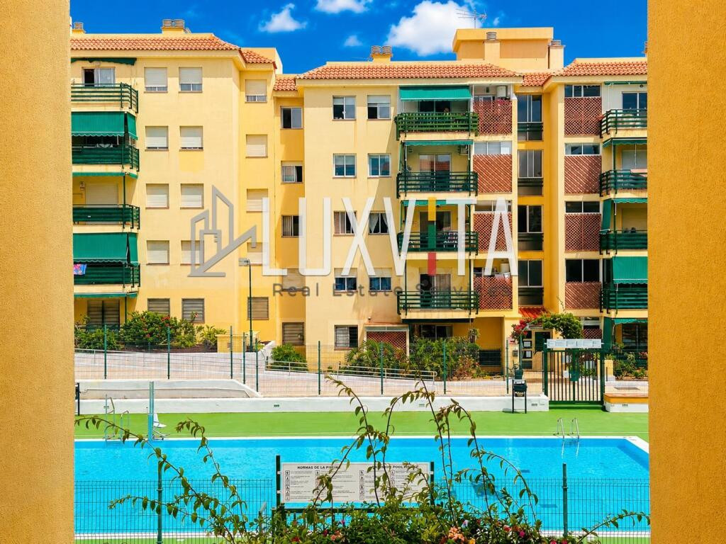 Exclusiva vivienda de 3 habitaciones y 2 baños en una de las