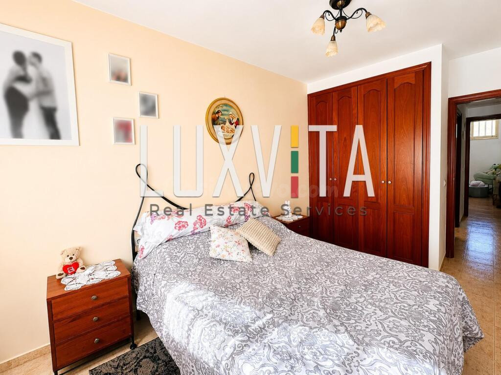 Luminoso apartamento de 2 dormitorios con garaje y trastero  - foto 3