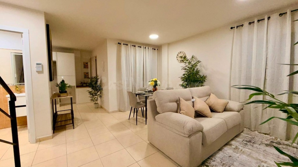 Exclusivo Adosado Reformado en Palm Mar, Arona - €650,000 - foto 2