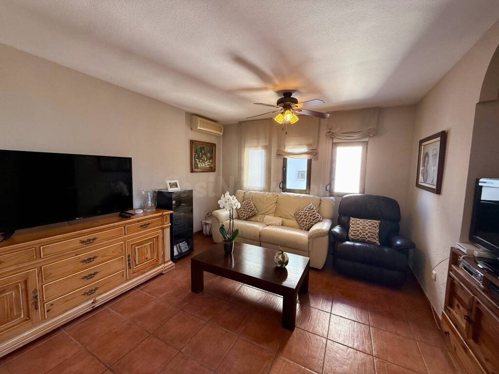 Amplia Vivienda en Pleno Recinto Ferial de Fuengirola - foto 4