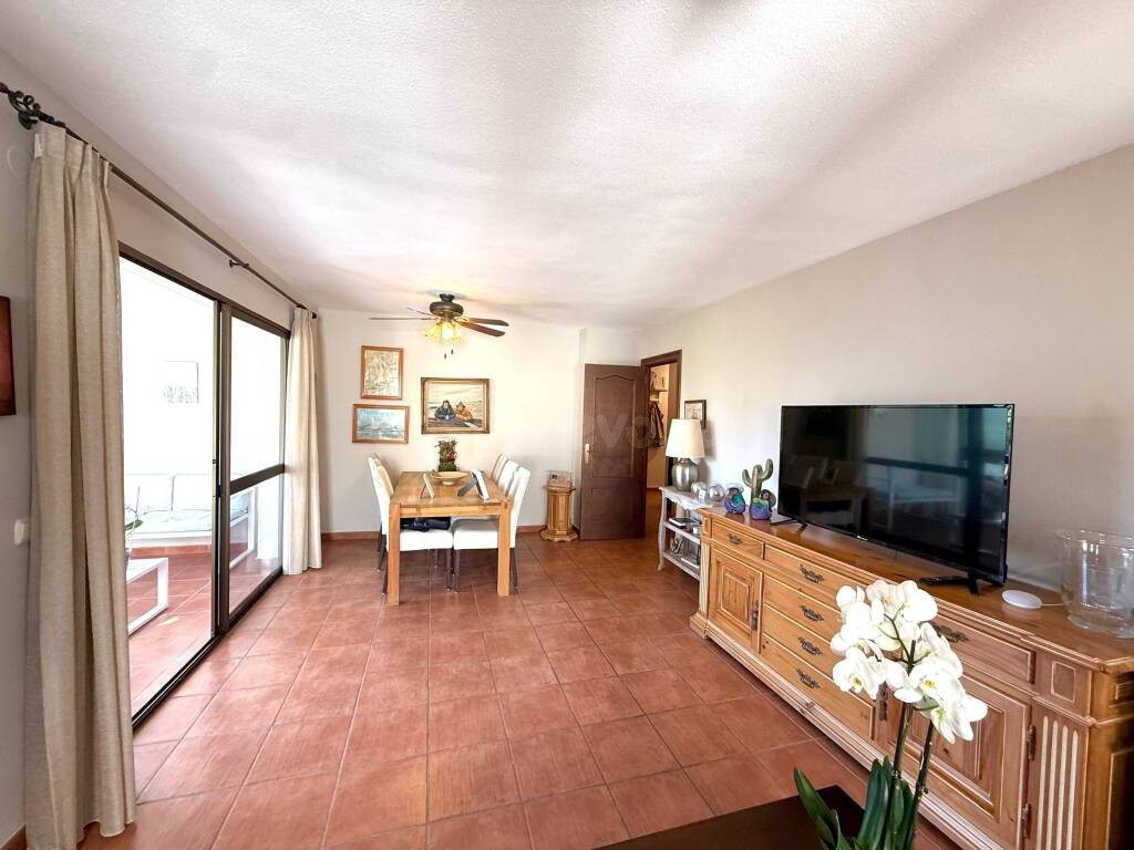 Amplia Vivienda en Pleno Recinto Ferial de Fuengirola - foto 5