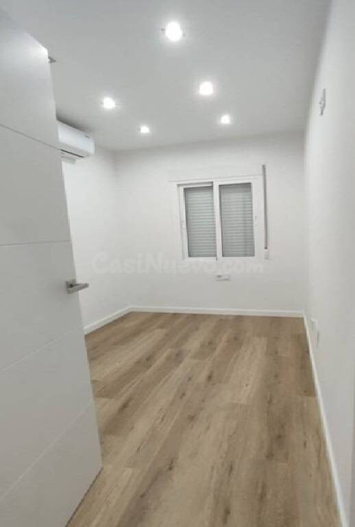 PISO DE 3 DORMITORIOS COMPLETAMENTE NUEVO A UN PASO DEL PUER - foto 4