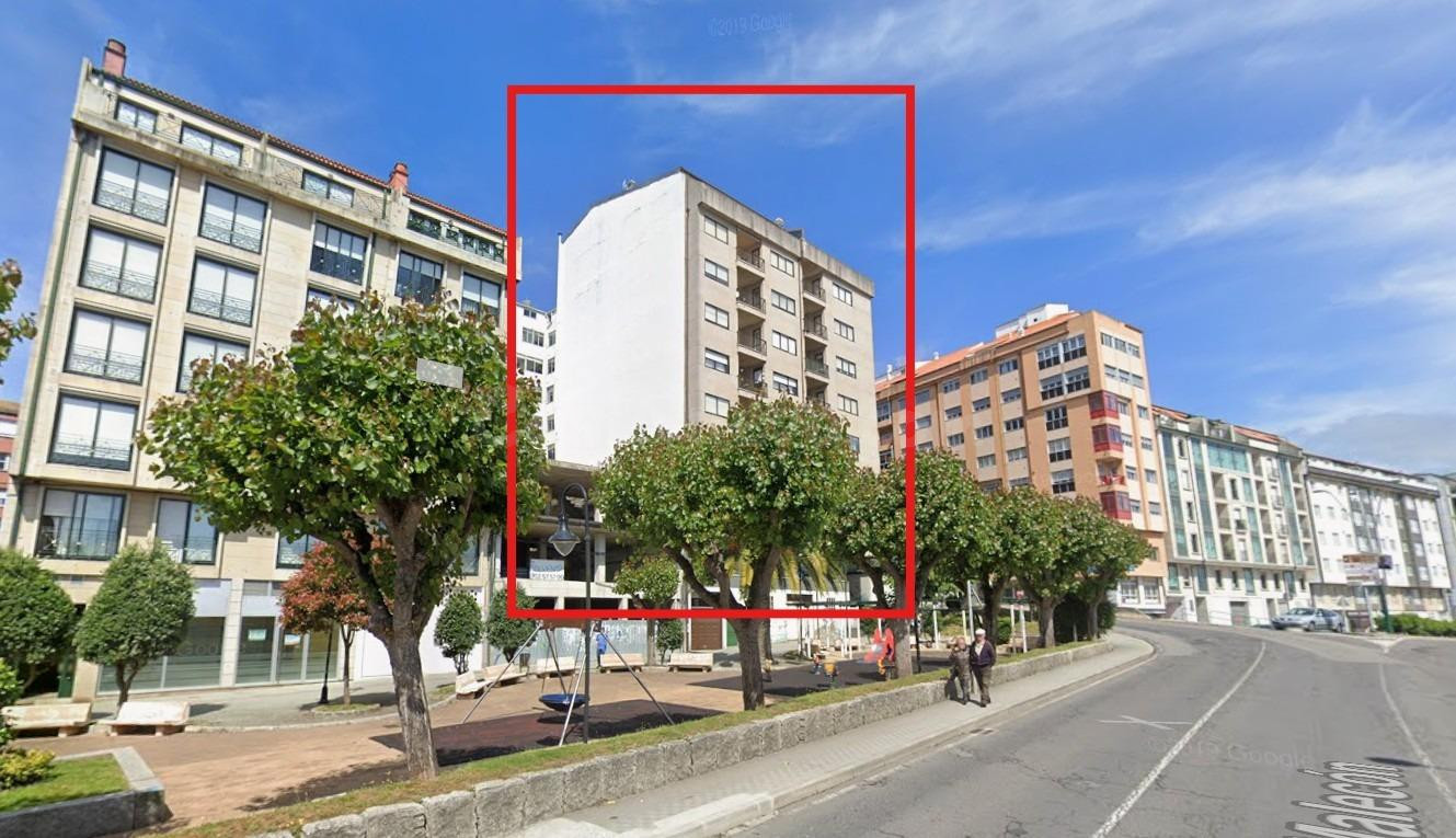 Piso en venta en Ribeira. ALQUILADO. No se Puede Visitar. - foto 2