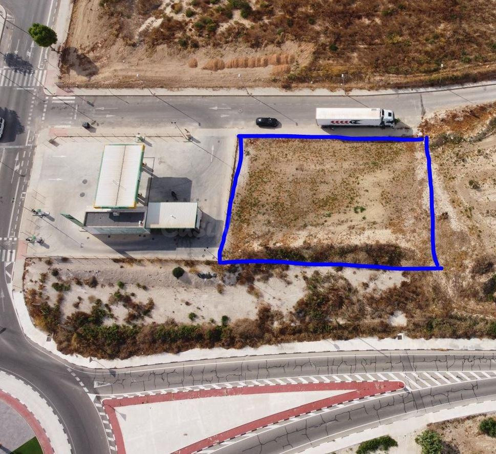 ✨ ¡OPORTUNIDAD ÚNICA DE INVERSIÓN! SUELO TERCIARIO DE 1.108  - foto 2