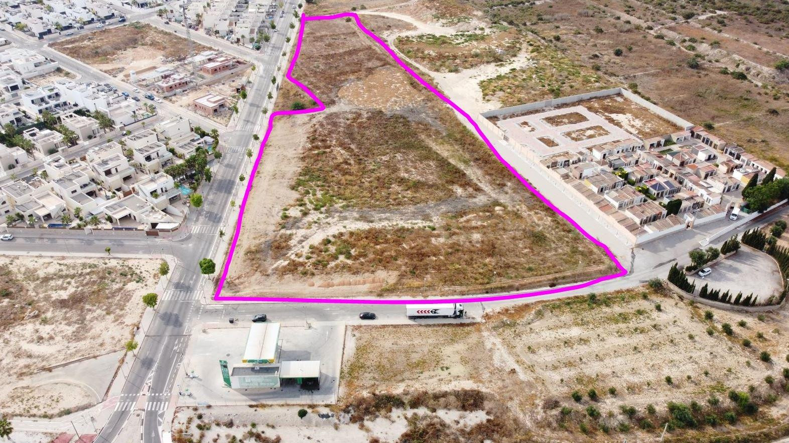 ✨ ¡GRAN OPORTUNIDAD DE INVERSIÓN! PARCELA DE 21.612 m2 EN BE - foto 5