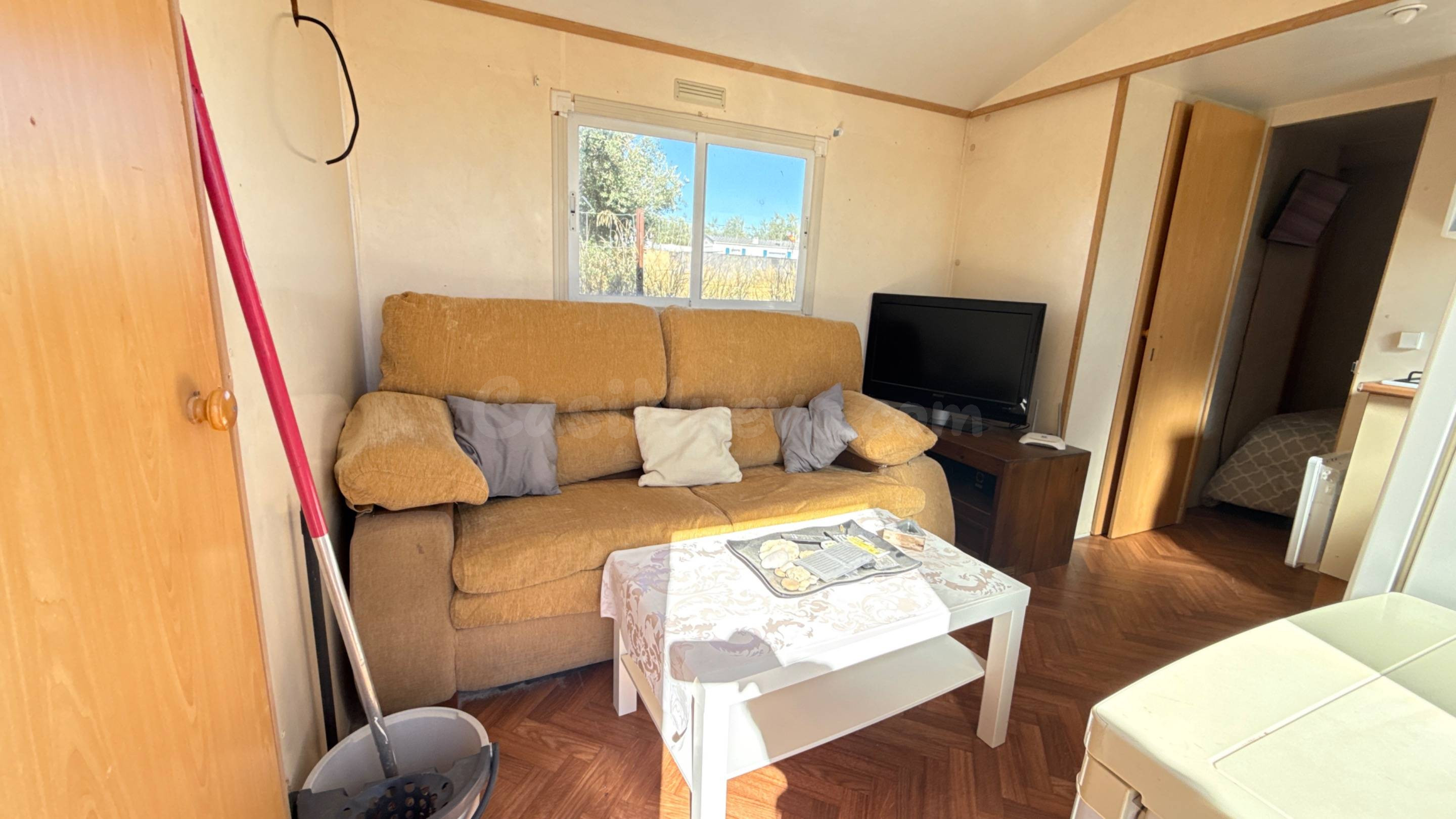 PARCELA RÚSTICA DE 500 m2 CON MOBILE HOME Y PISCINA EN DOS H - foto 5