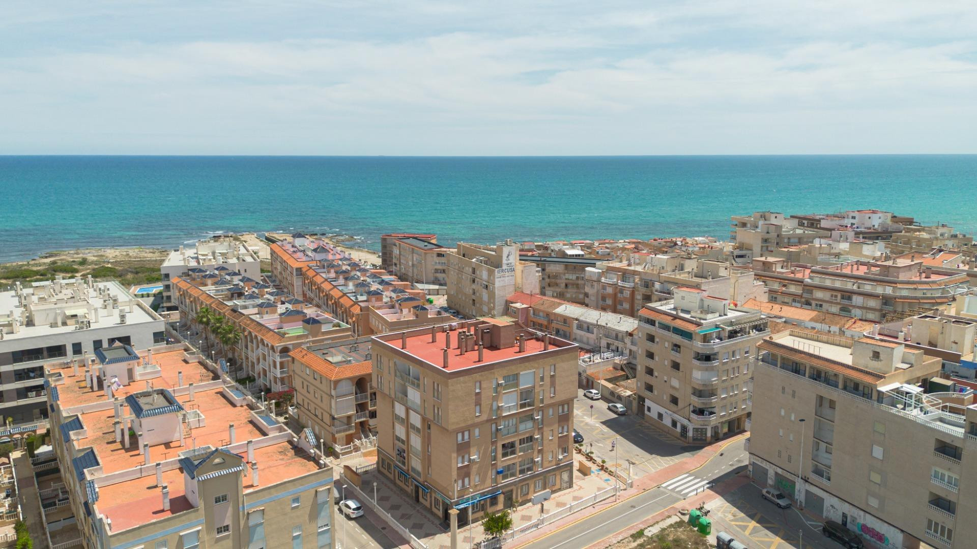 Vistas al mar a 200 metros de la Playa de La Mata
