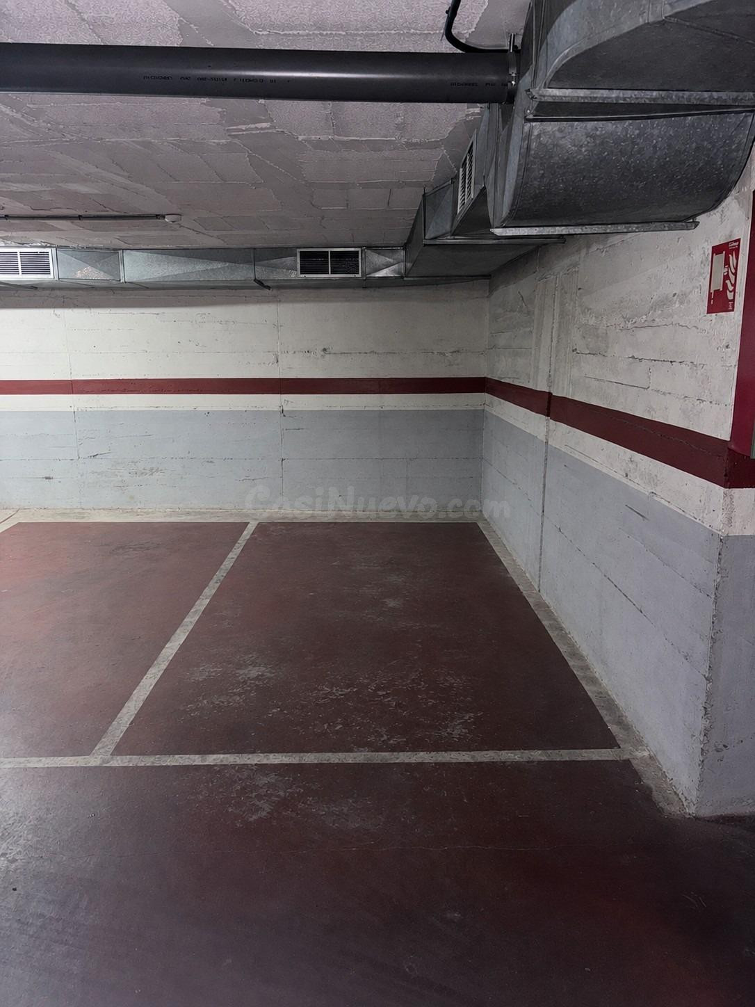 Plazas de garaje en venta en Carrer Fra Juníper Serra | Son 