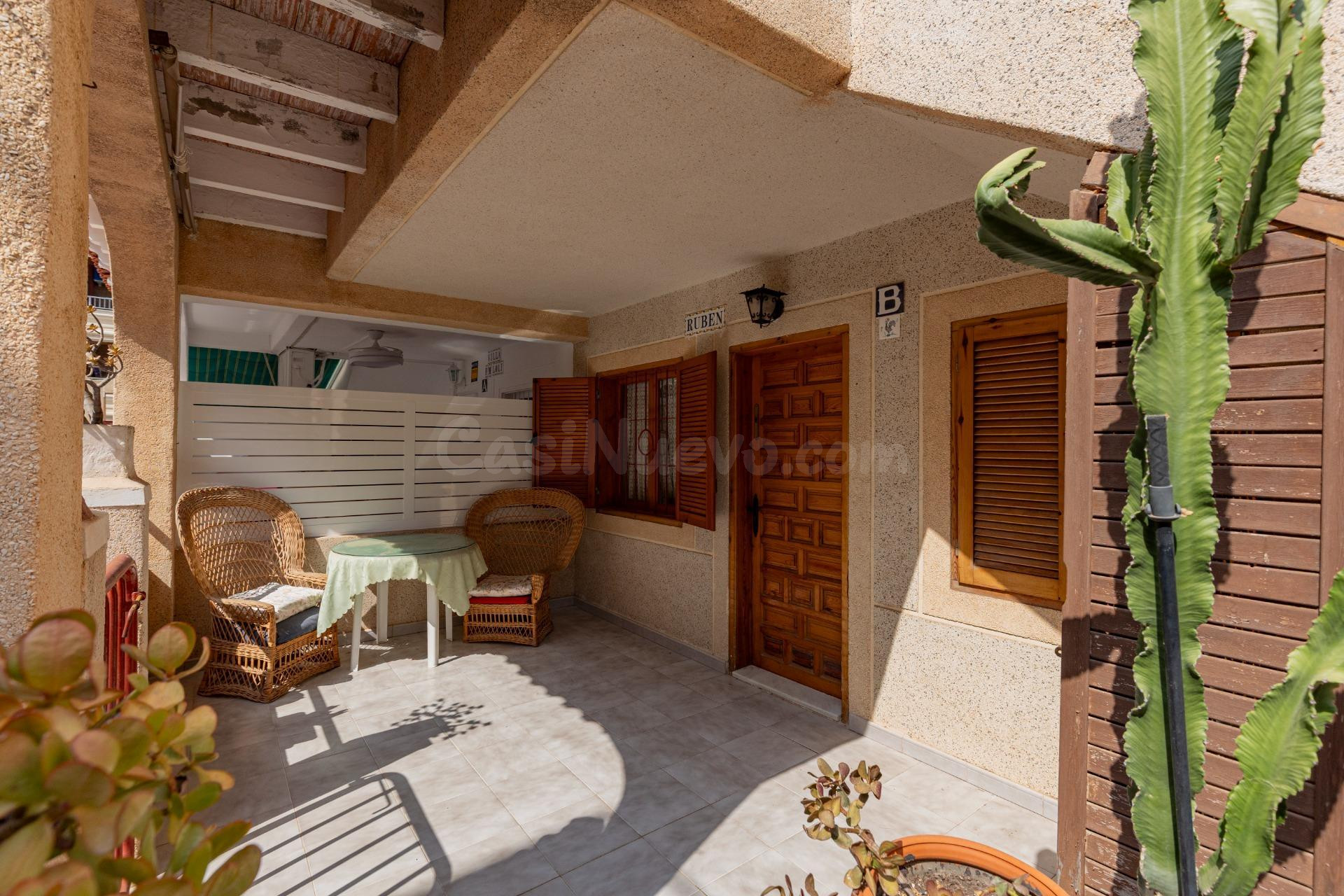 ¡Tu hogar junto al mar! Planta baja con terraza de 15 m2 en  - foto 2