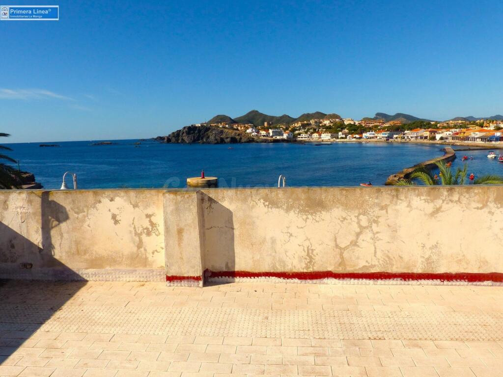 Venta de casa en 1º línea de Mar Mediterráneo en Cabo de Pal - foto 5