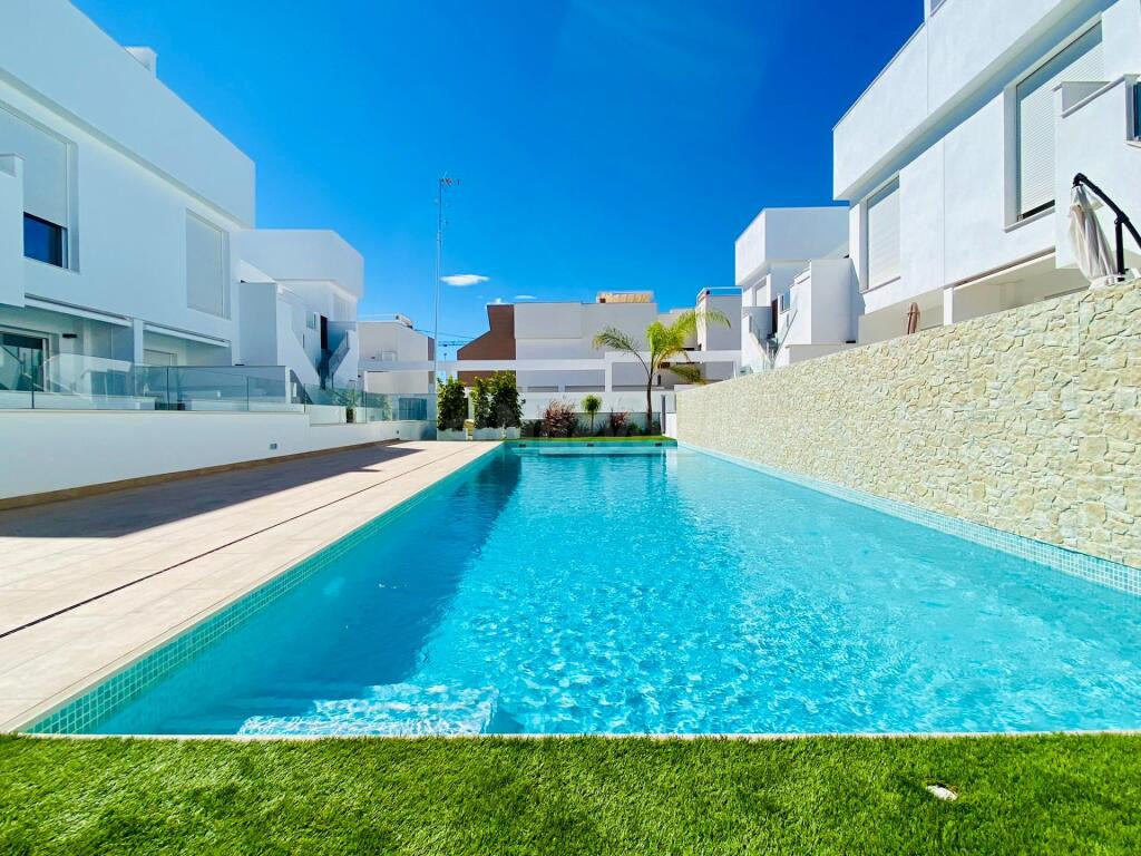 Complejo Residencial de Bungalows de Obra Nueva en Pilar de la Horadada