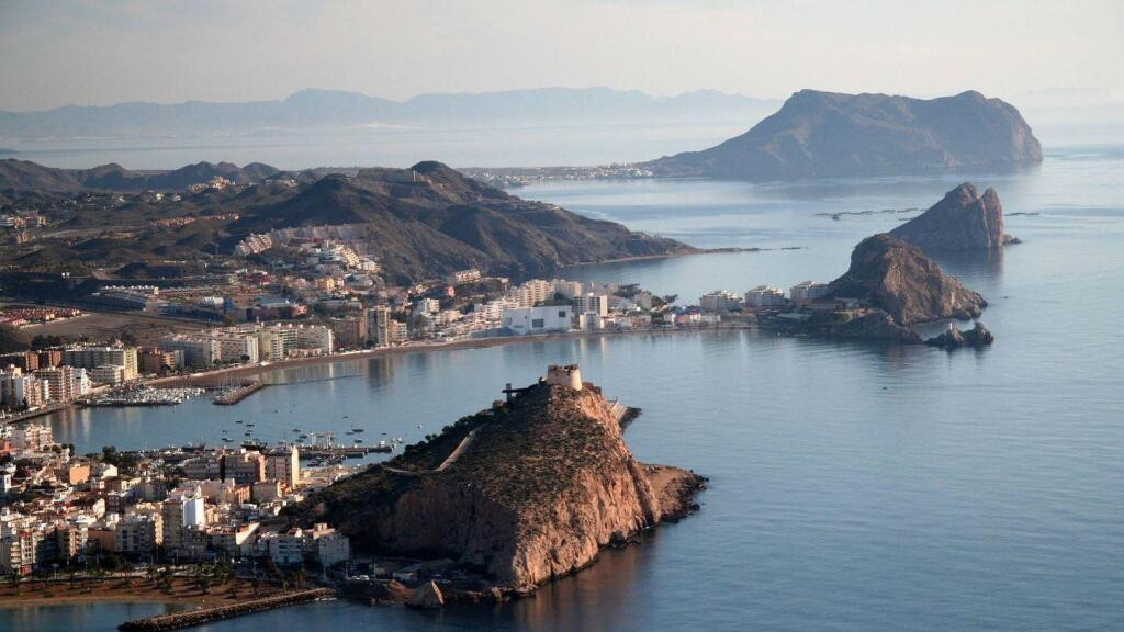 COMPLEJO RESIDENCIAL DE OBRA NUEVA EN AGUILAS - foto 3