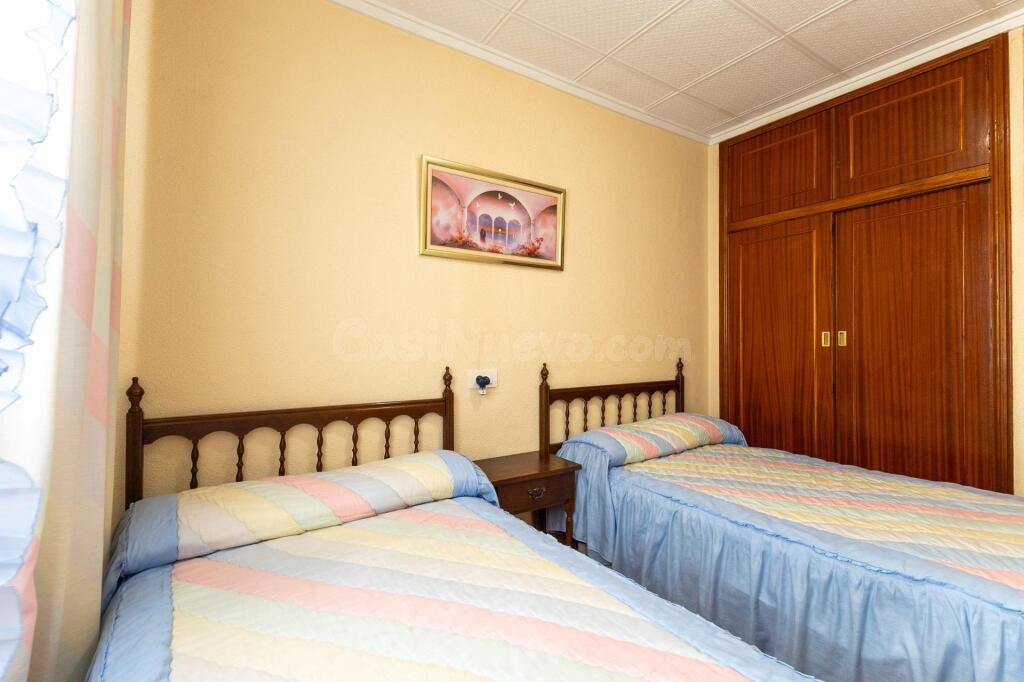 Apartamento a pie de playa del Acequión y con piscina comuni - foto 4