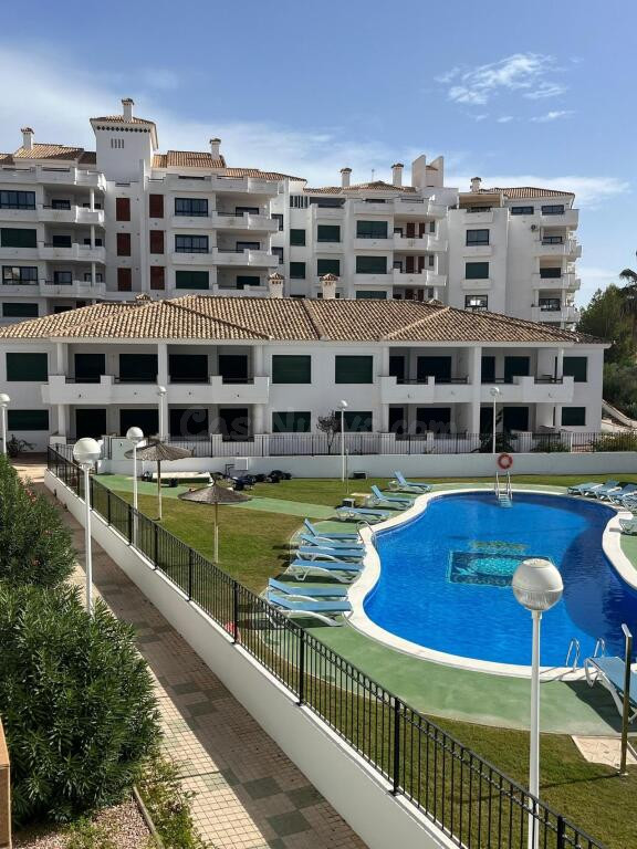 Apartamentos de obra nueva listos para entrar a vivir en Lom - foto 2