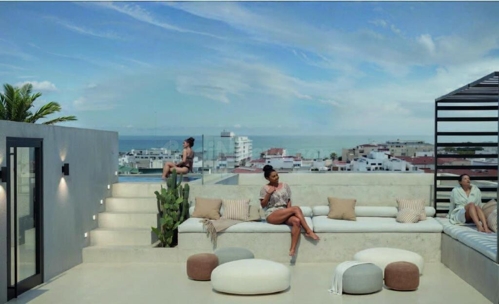 Apartamentos de obra nueva a 250 metros de la playa del Cura - foto 4