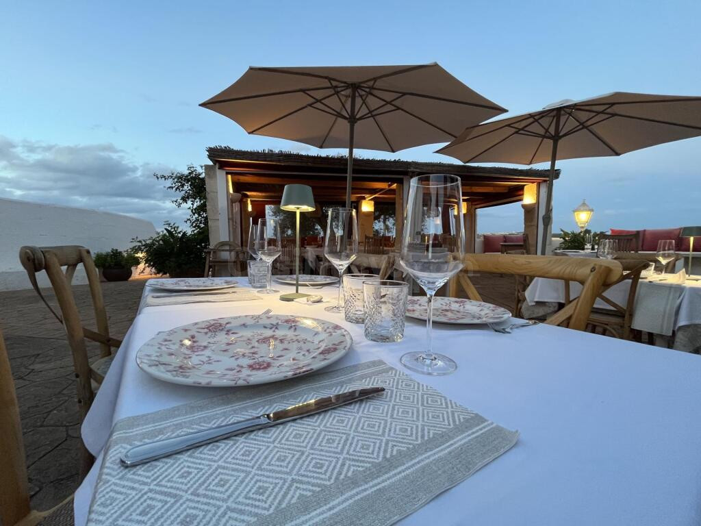 Se Traspasa Magnífico Restaurante en Finca Rustica con Fantá - foto 3