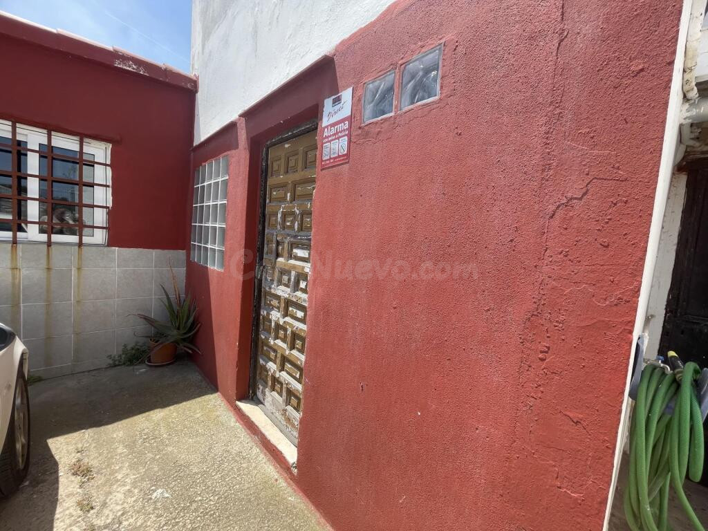 AMPLIO INMUEBLE REFORMADO CON DISTRIBUCIÓN RESIDENCIAL, SUJE - foto 2