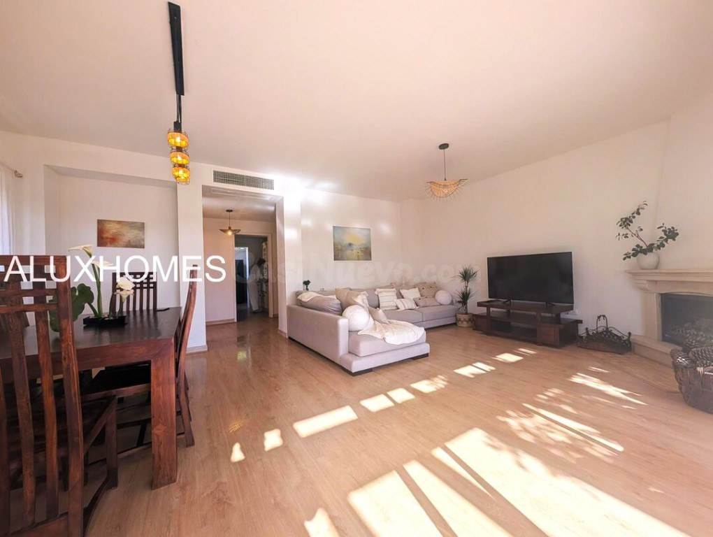 Casa de pueblo en Venta en Linea De La Concepcion, La Cádiz - foto 3