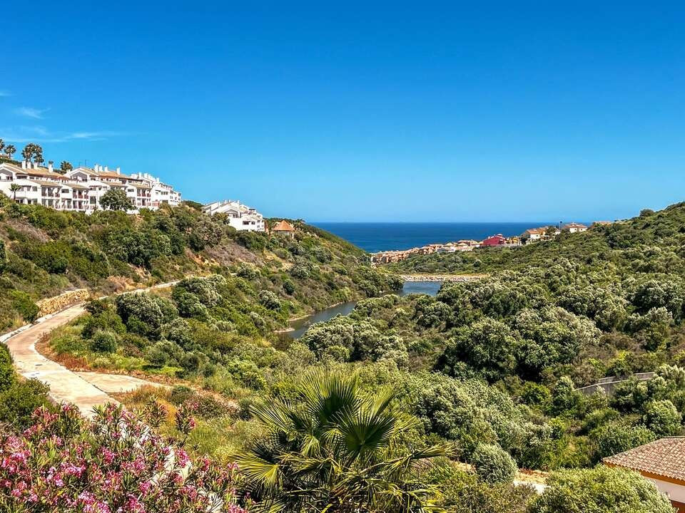 Apartamento en Alquiler en San Roque Cádiz - foto 4