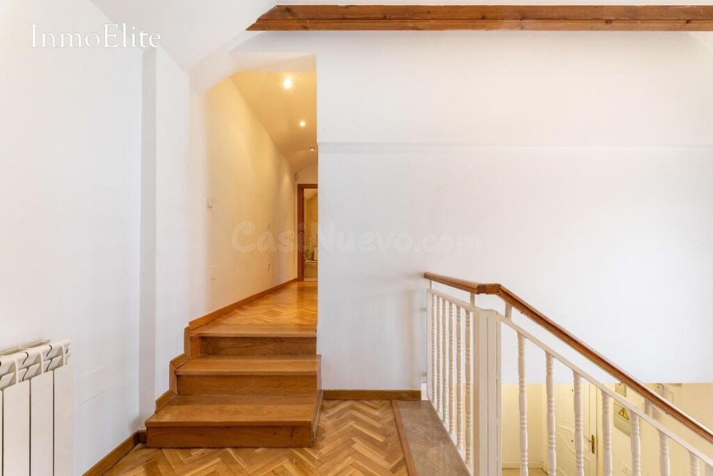 Chalet Adosado en Madrid - foto 4