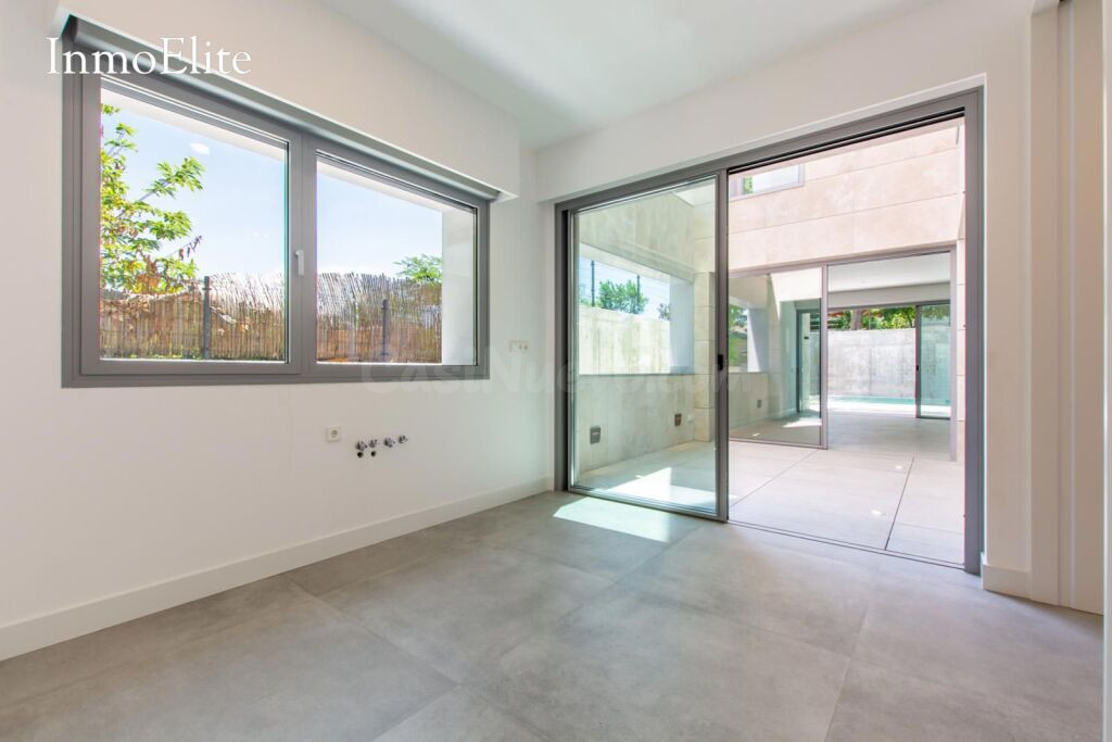 Chalet Pareado en Pozuelo De Alarcón - foto 4