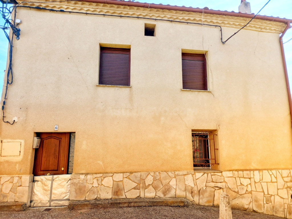 Casa-Chalet en Venta en Gumiel De Izan Burgos - foto 2