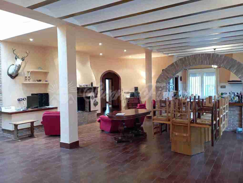 Casa de campo-Masía en Venta en Chinchilla De Monte Aragon A - foto 4