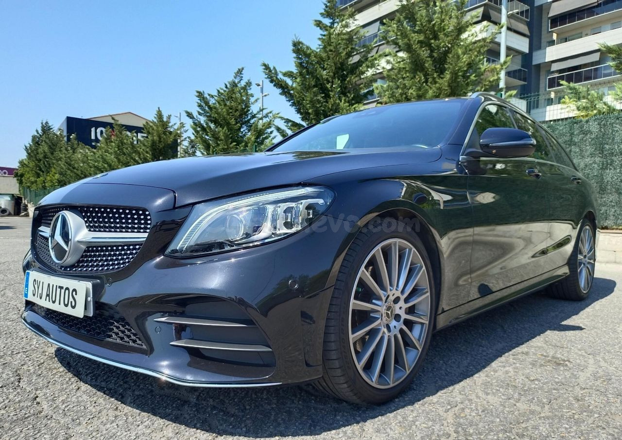 Mercedes Clase C C180 9G-TRONIC AMG LINE 156cv