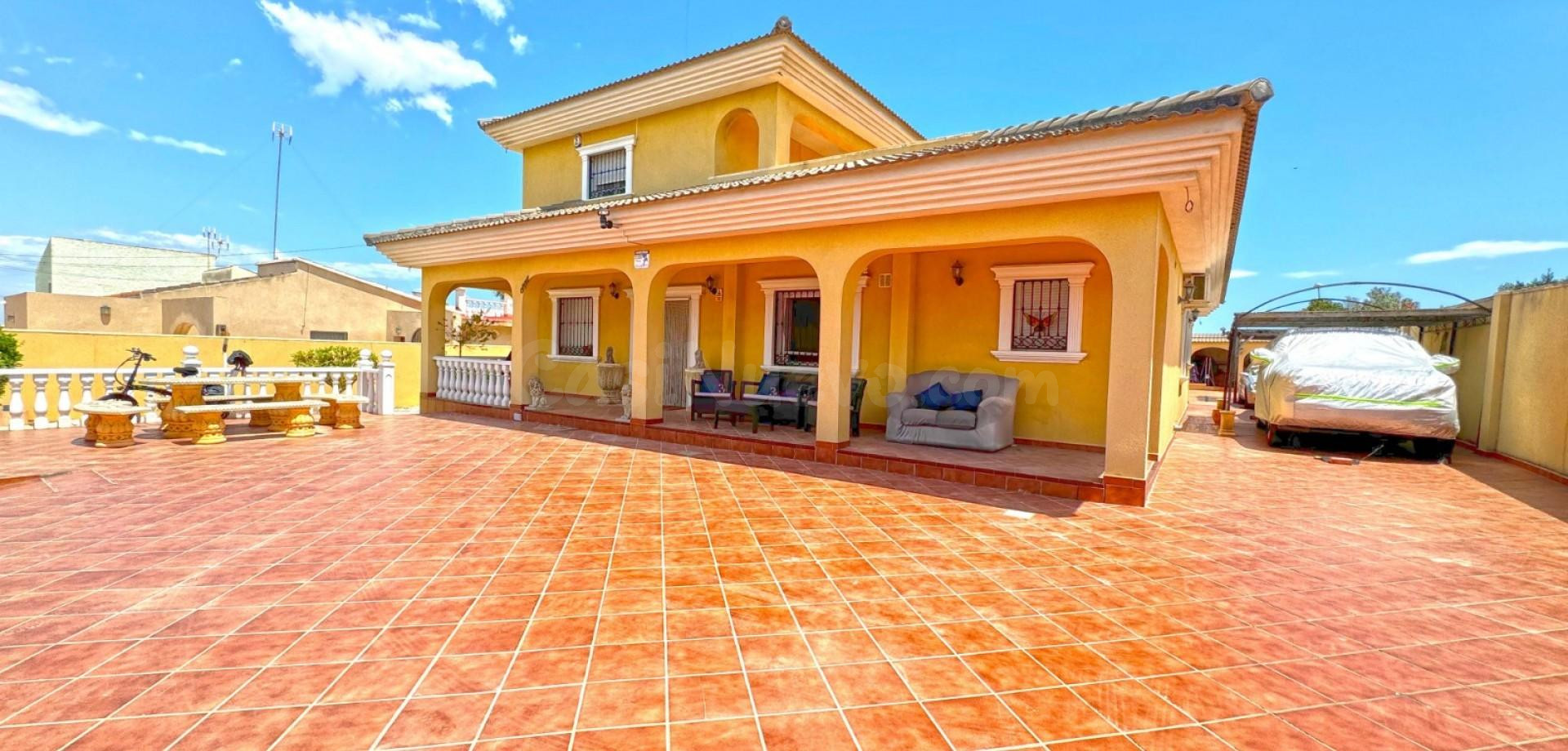 Chalet 6 habitaciones 340m² en venta - Los Balcones - Los Al - foto 2